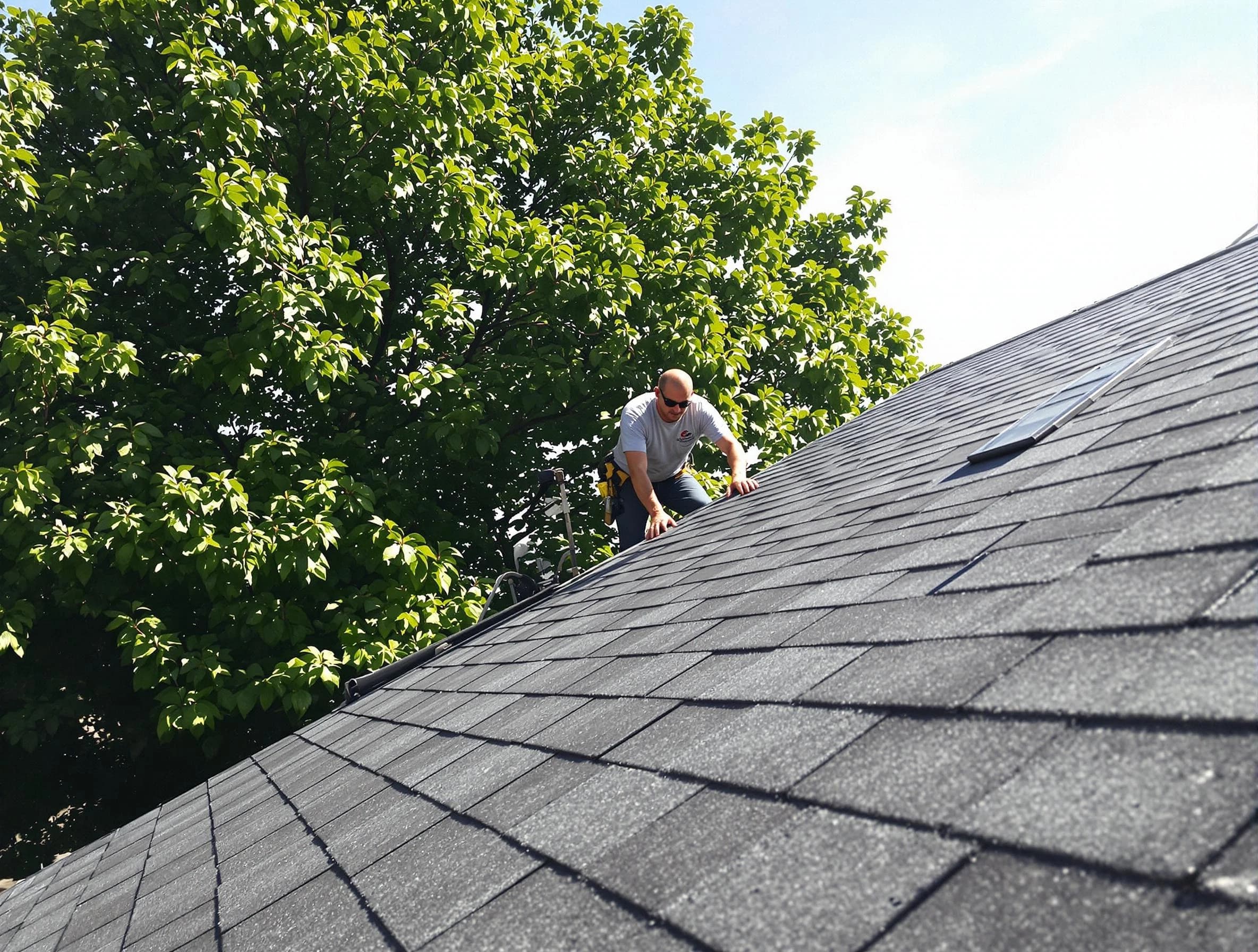 Certified roofers from North Ridgeville Roofing Company working in North Ridgeville, OH